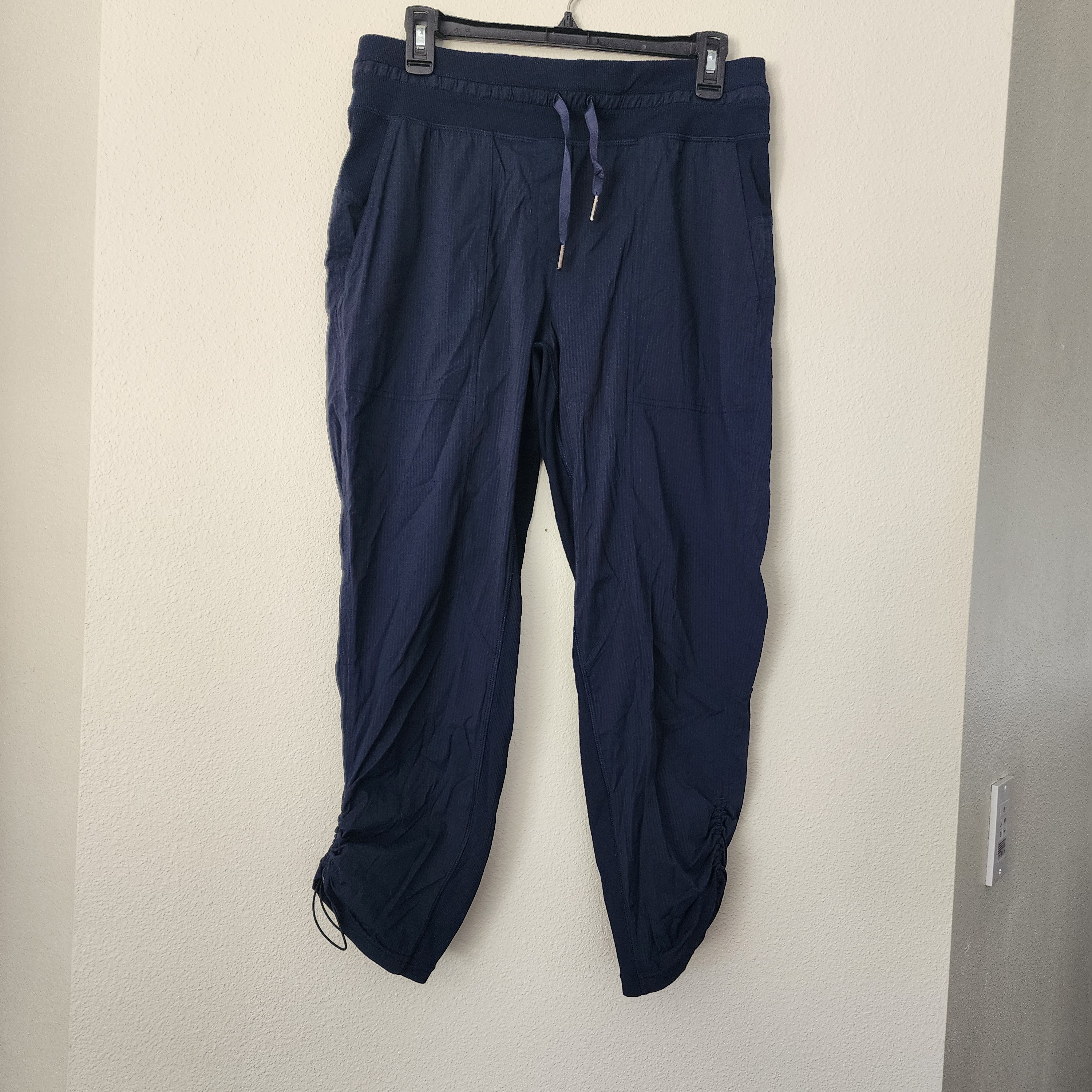 Lululemon Athletica Womens Dark Blue Joggers With Drawstring.